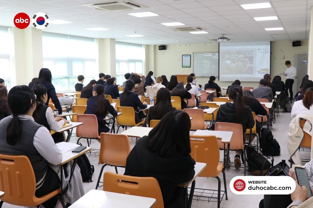 dai-hoc-songho-du-hoc-abc-2