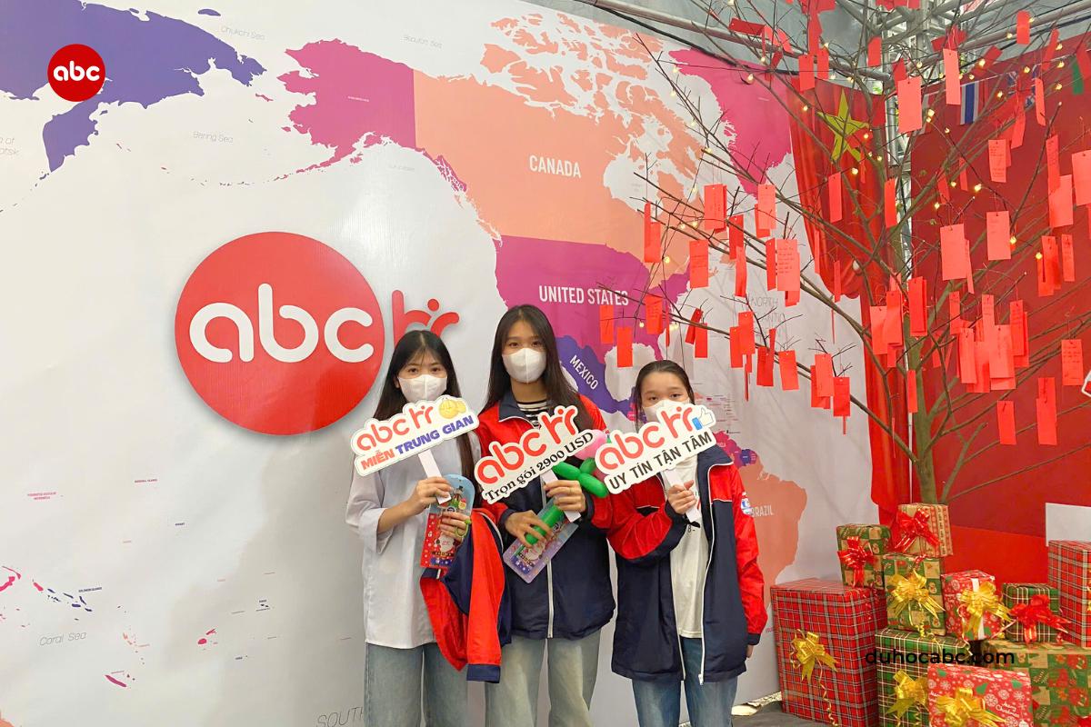 abc-la-nha-tai-tro-kim-cuong-cho-trien-lam-ninh-binh-14